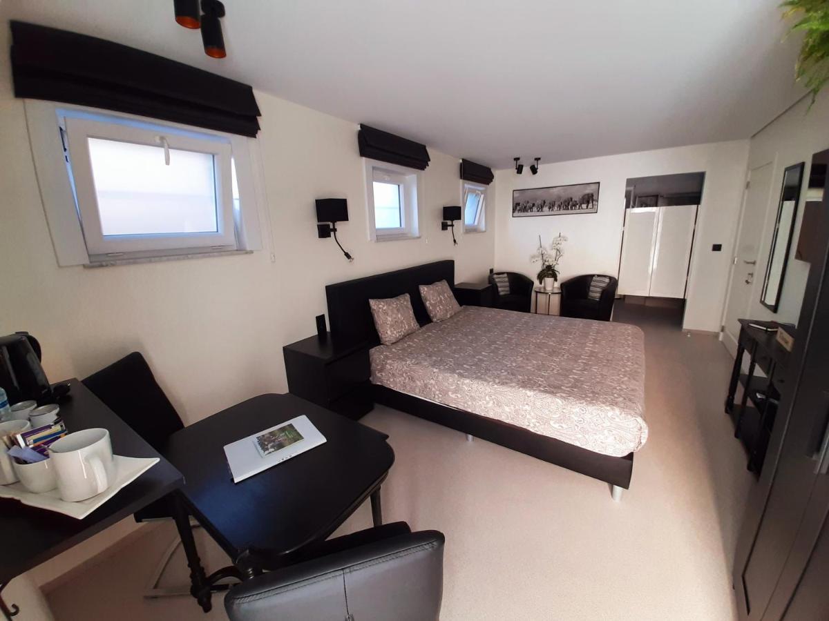 B&B Cosiness Balen Екстериор снимка
